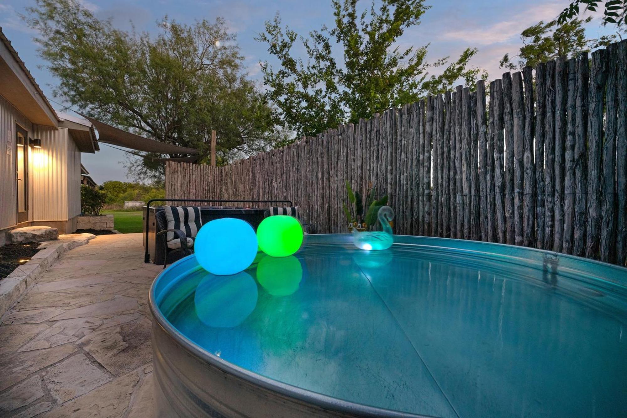 Claret House Full Kitchen And Private Hot Tub Villa เฟรเดอริกส์เบิร์ก ภายนอก รูปภาพ