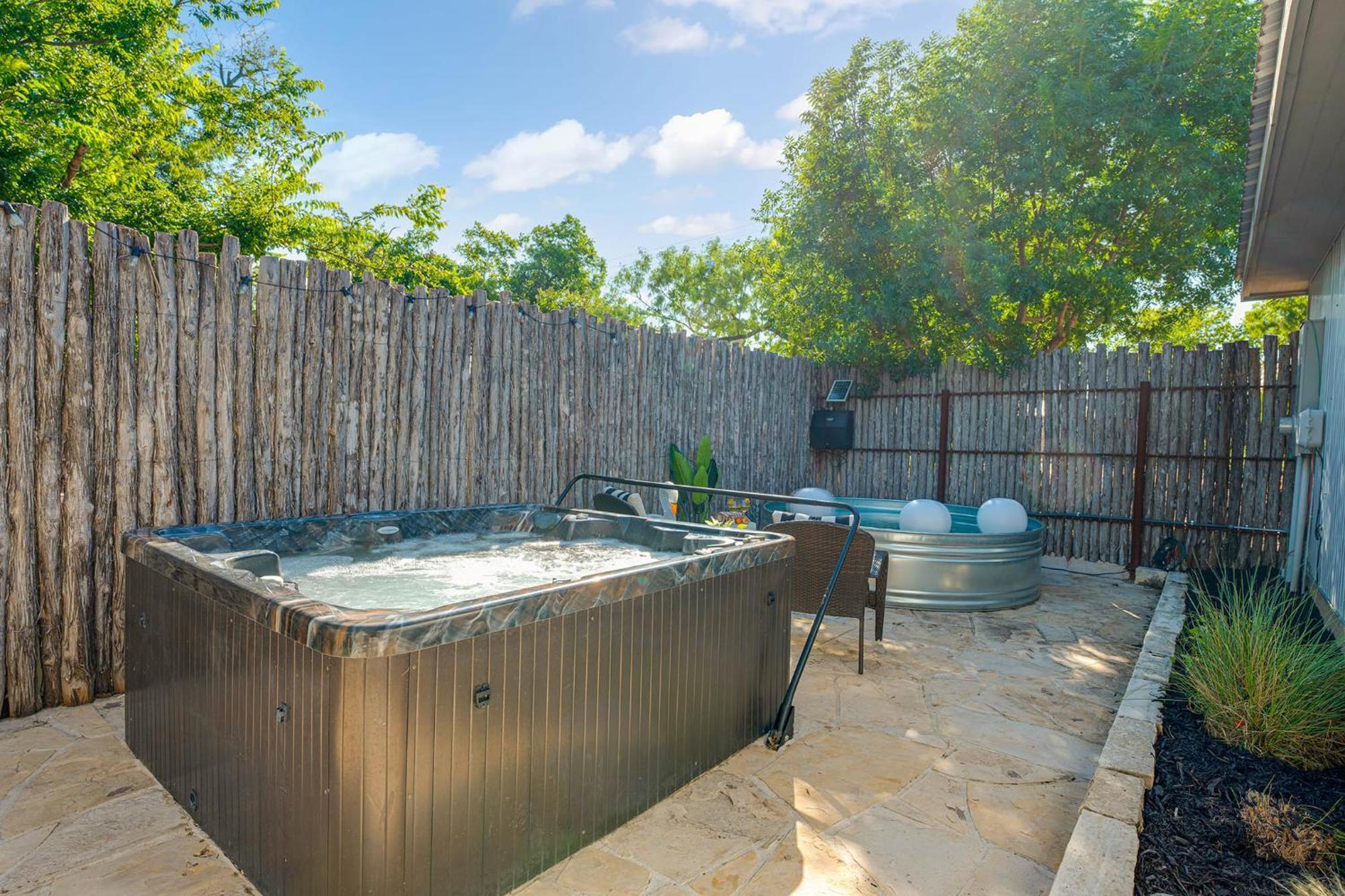 Claret House Full Kitchen And Private Hot Tub Villa เฟรเดอริกส์เบิร์ก ภายนอก รูปภาพ